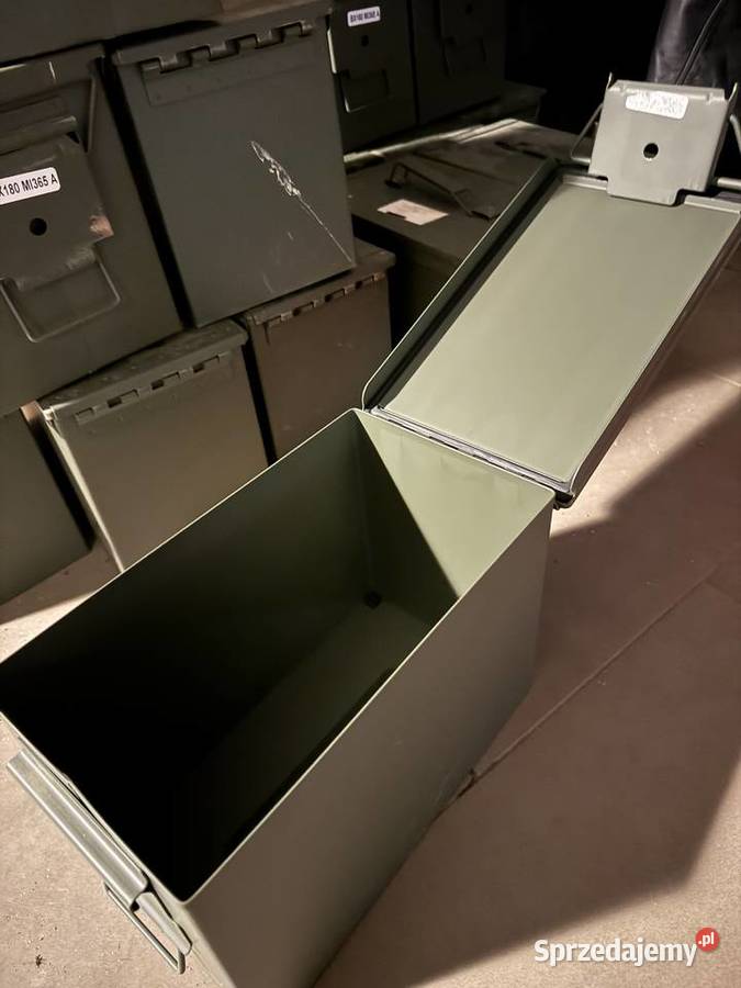 Skrzynki wojskowe metalowe kilkanaście sztuk Wrocław