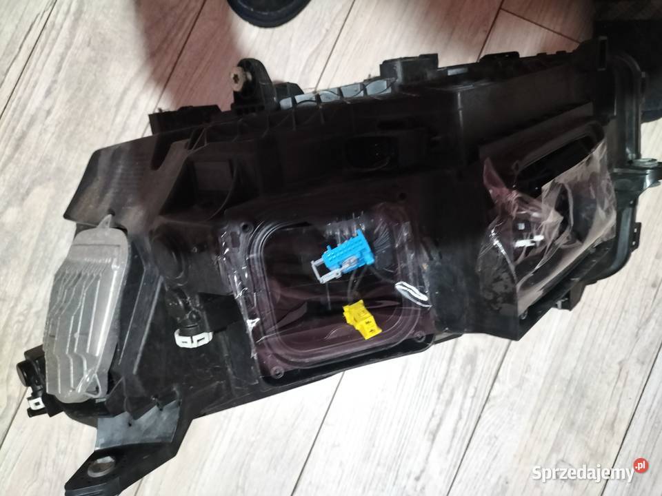 Sprzedam reflektor prawy MB TYP GLC 204x Pieszyce