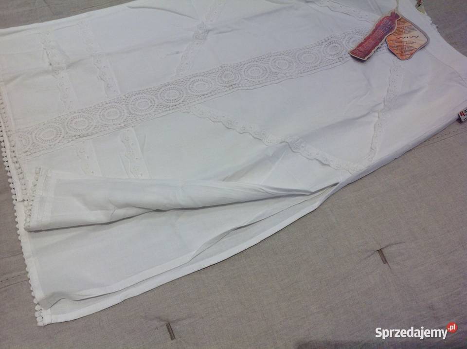 Biała spódnica z haftem r S nowa