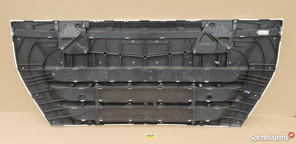 IVECO STRALIS EURO 5 MASKA GRILL NAROŻNIK PRZÓD Bieleń