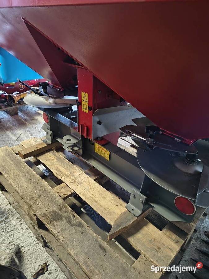 Rozsiewacz nawozów Unia MX 1200 Namysłów sprzedam