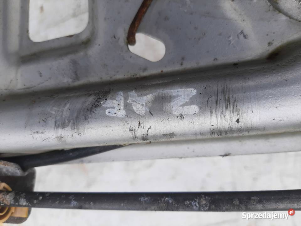 Opel Zafira B Pas przedni okulary okular łódzkie Ksawerów sprzedam