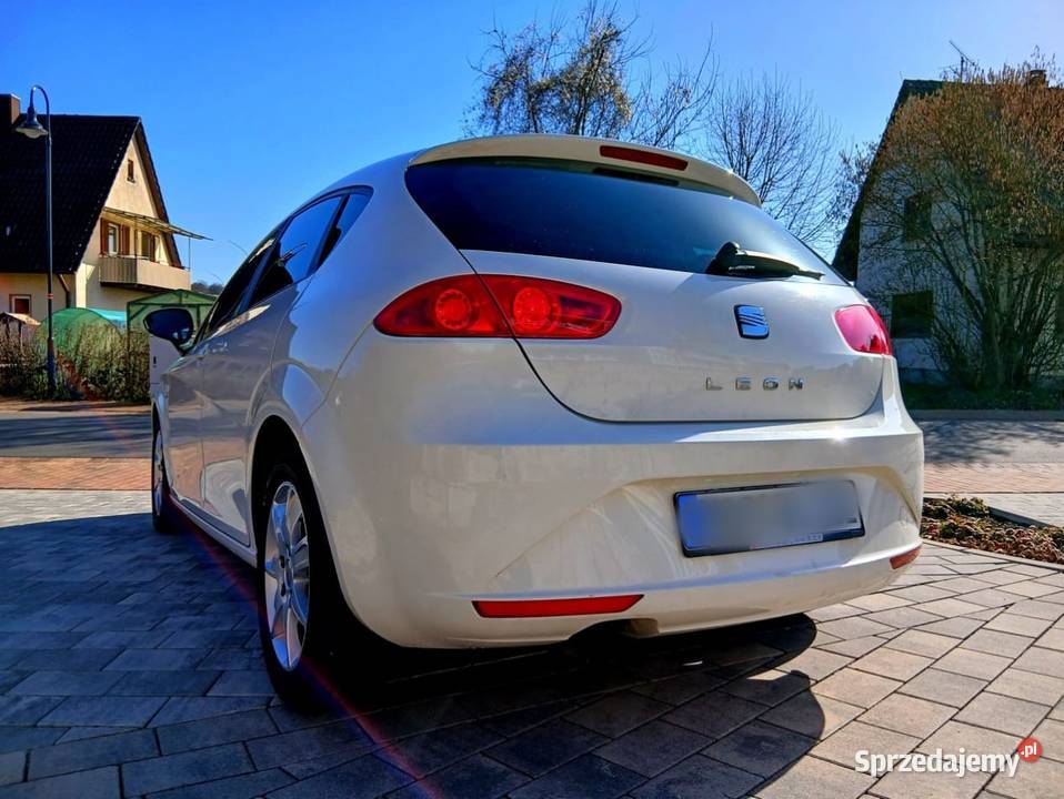SEAT LEON 6Biegów Tempomat PodgrzewaneFotele ASR (kontrola trakcji) Leon Katowice