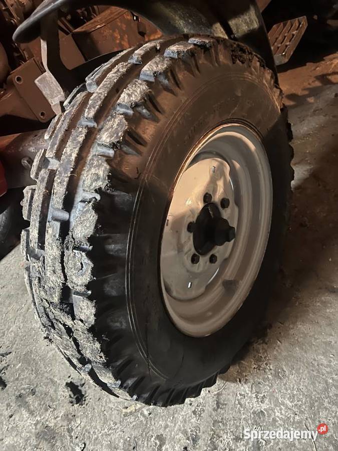 Massey Ferguson 565 1985 stanie Czermno