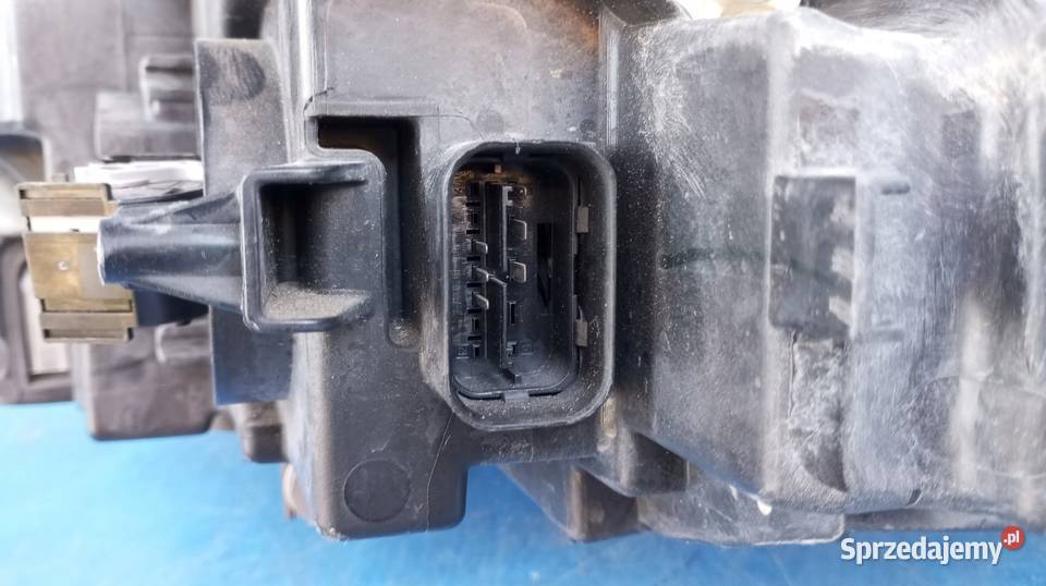 747044203 LAMPA PRAWY PRZÓD FULL LED ADAPTIVE EU Nowy Tomyśl