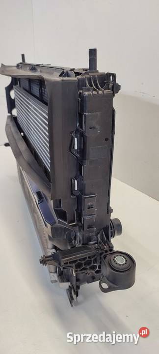 VOLVO XC40 KOMPLET CHŁODNIC WENTYLATOR HYBRID Części samochodowe