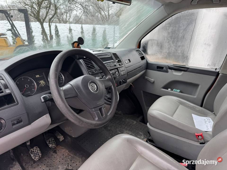 Volkswagen Transporter Rok produkcji 2011 Konin