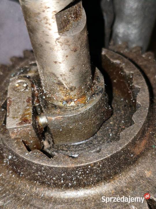 Oryginalny Wałek z trybem startera skrzyni Leszno