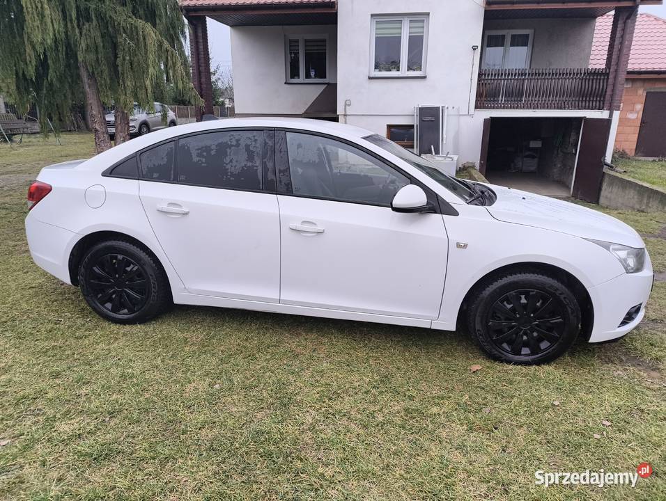 Chevrolet cruze 2010 silnik 16 benzyna skrzynia klimatyzacja Sanogoszcz sprzedam