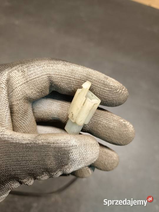 Włącznik zapłonu prawy gaszak killswitch części małopolskie Gołaczewy sprzedam