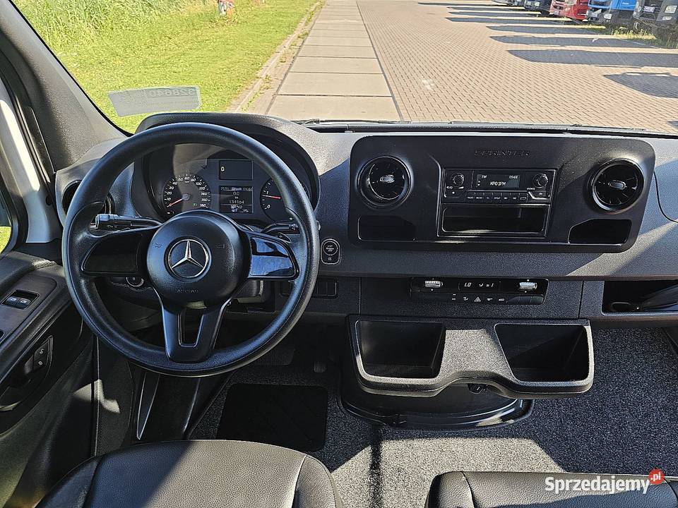 MercedesBenz SPRINTER 314 kontener winda 143KM