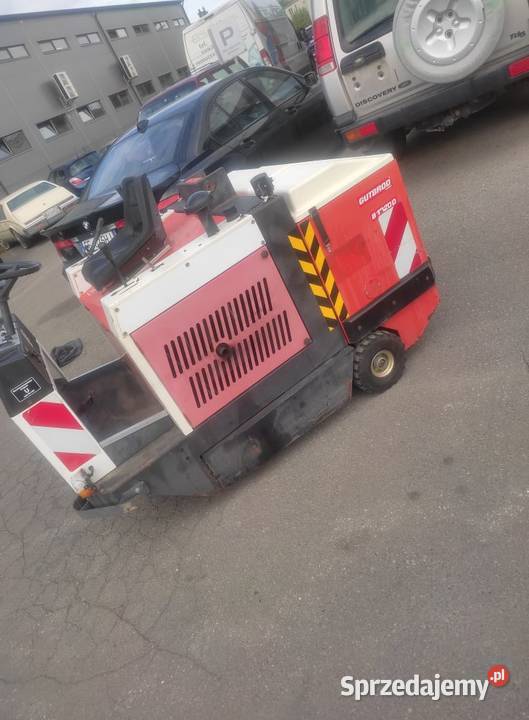 Zamiatarka szorowarka GUTBROD B 1320D Diesel Zbylitowska Góra
