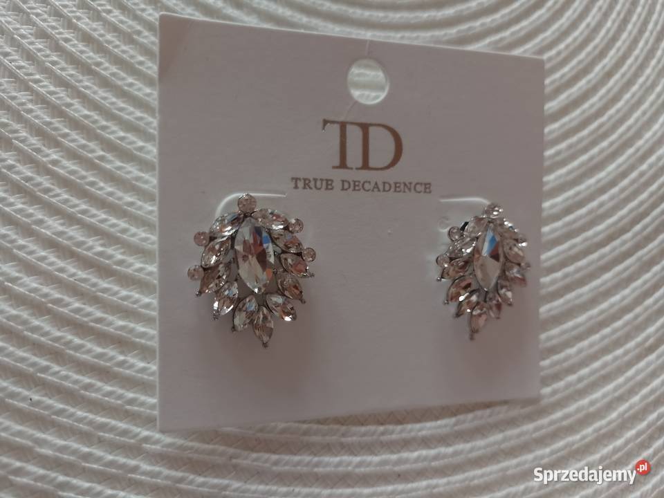 Subtelne bogato zdobione kolczyki biznesowe z Kraków