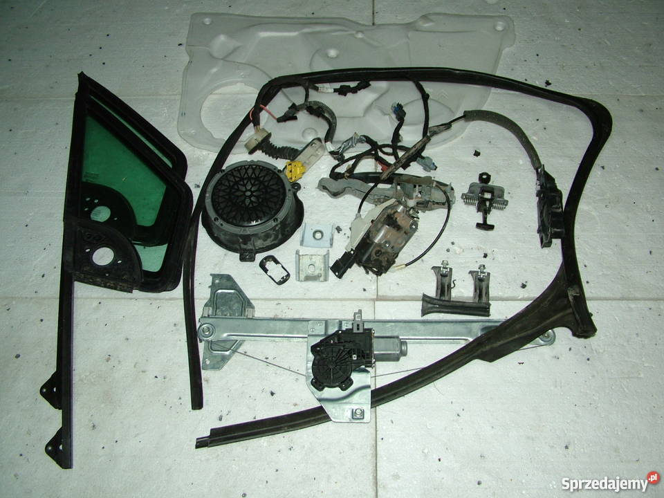 Peugeot Partner III Elemety Drzwi Prawe Listwa Turek sprzedam