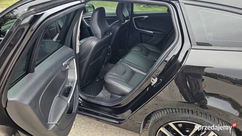 Volvo v60 T5 RDesigne bogata stan Marki sprzedam