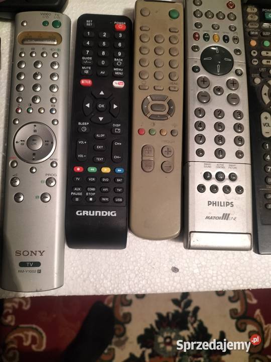 Piloty do tv VHS dvd Seroczyn