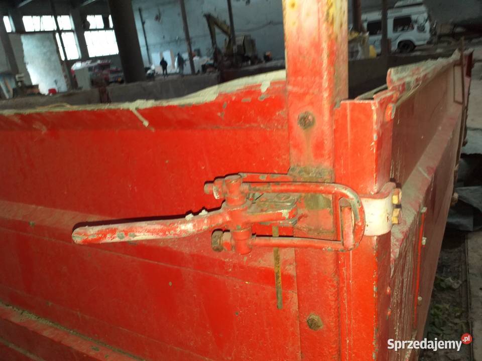 Przyczepa jednoosiowa nieuszkodzony Przyczepy rolnicze dolnośląskie Bielawa