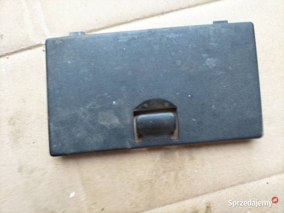 FORD FIESTA MK3 OSŁONA KLAPKA SKRZYNKI Kamień-Kolonia