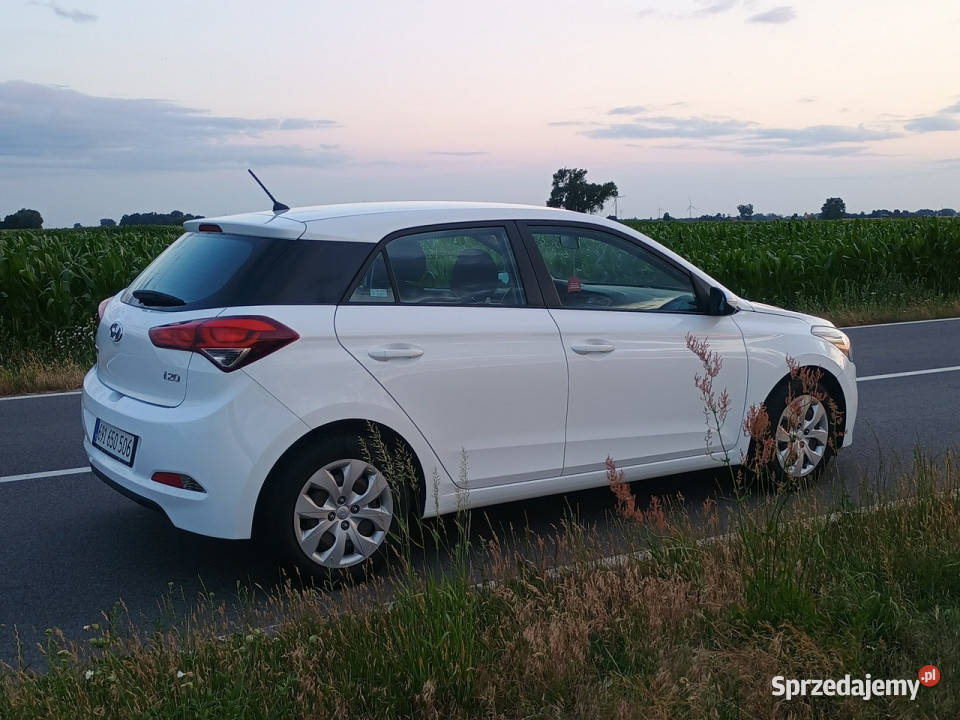 Hyundai i20 Miejski Hyundai i20 11 CRDI II biały Słupca