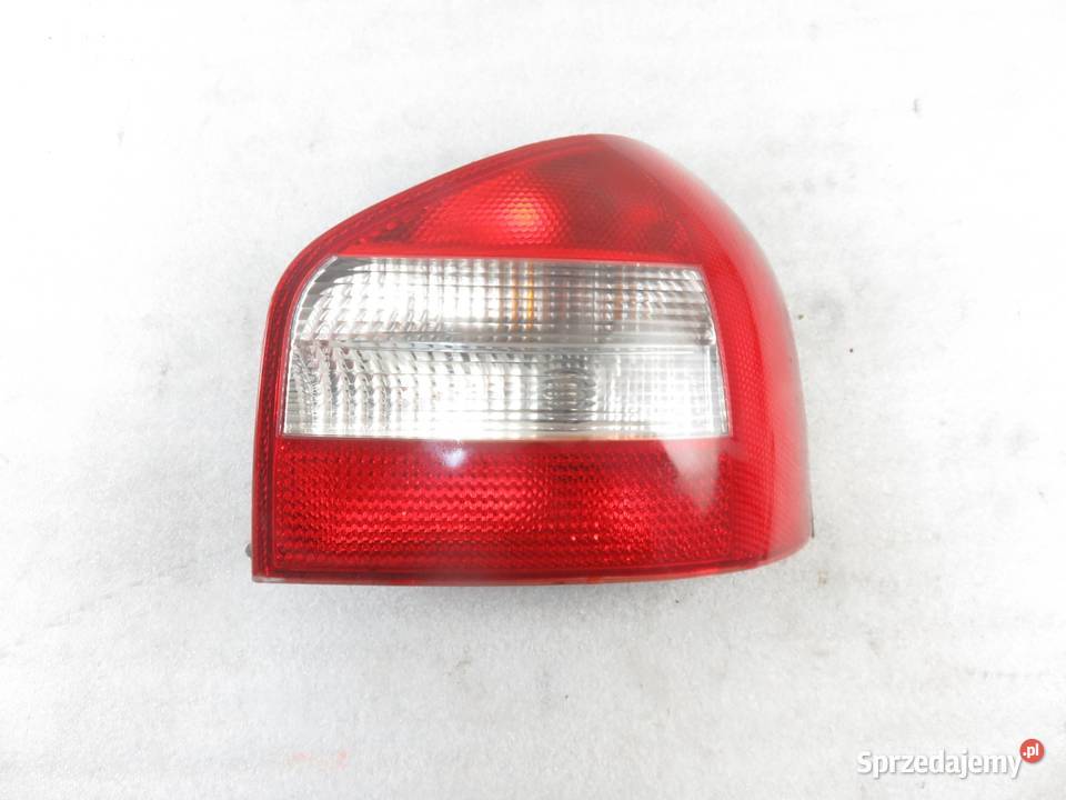 LAMPA PRAWA TYLNA AUDI A3 8L1 osobowe