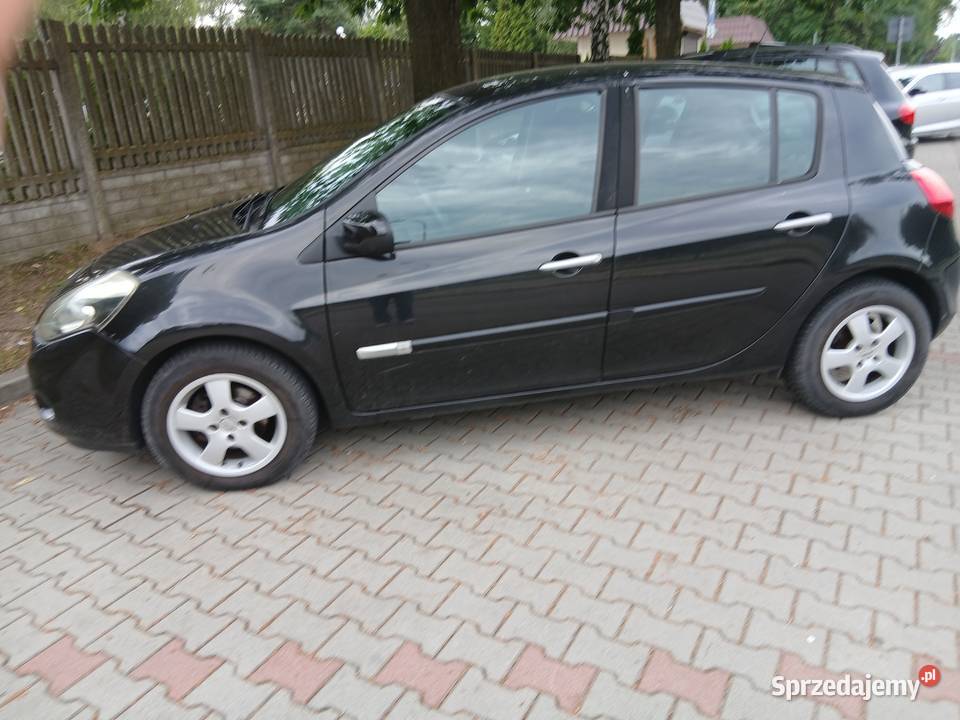 Renault clio III benzyna 2011 Clio sprzedam