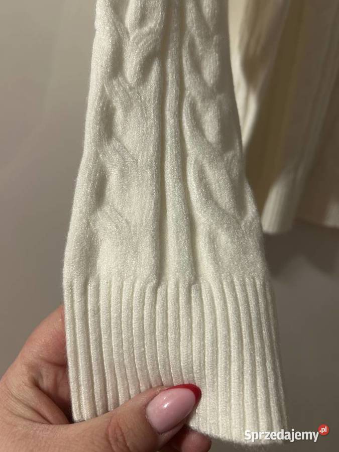 Śliczny biały sweter XXL Rozmiar 44(XXL) Warszawa