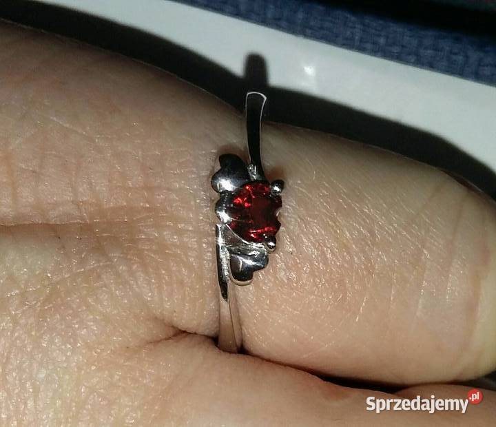 pierścionek solitaire granat naturalny srebro Bydgoszcz sprzedam