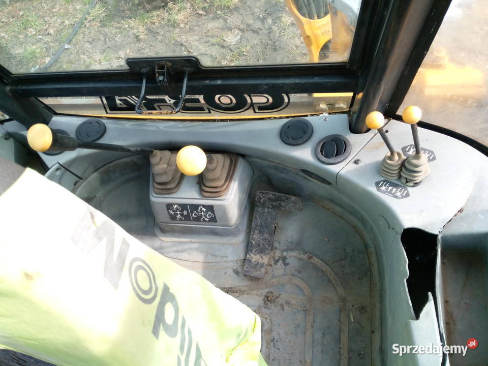 Koparkoładowarka FERMEC 860 Cobra 99r w stanie Myszków