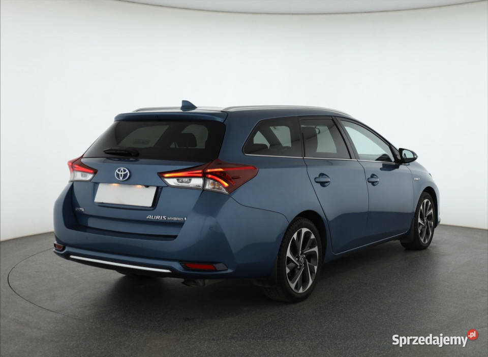 Toyota Auris Hybrid nawigacja