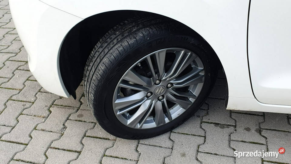 Suzuki Baleno Ledy do jazdy możliwa zamiana