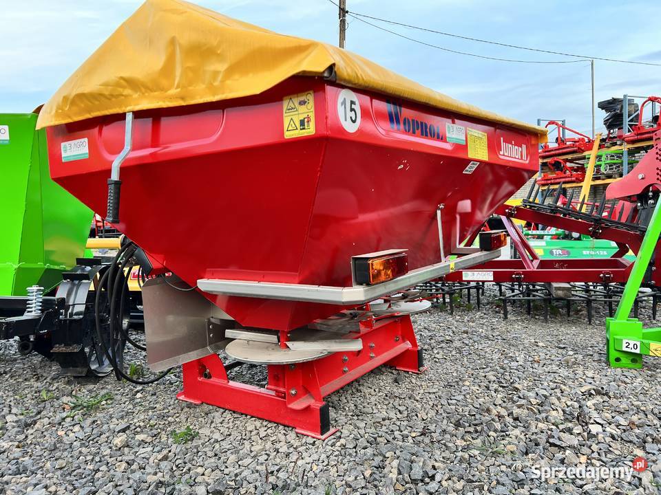 Rozsiewacz nawozów RS600N polowy 2tarczowy 600 Tarnobrzeg