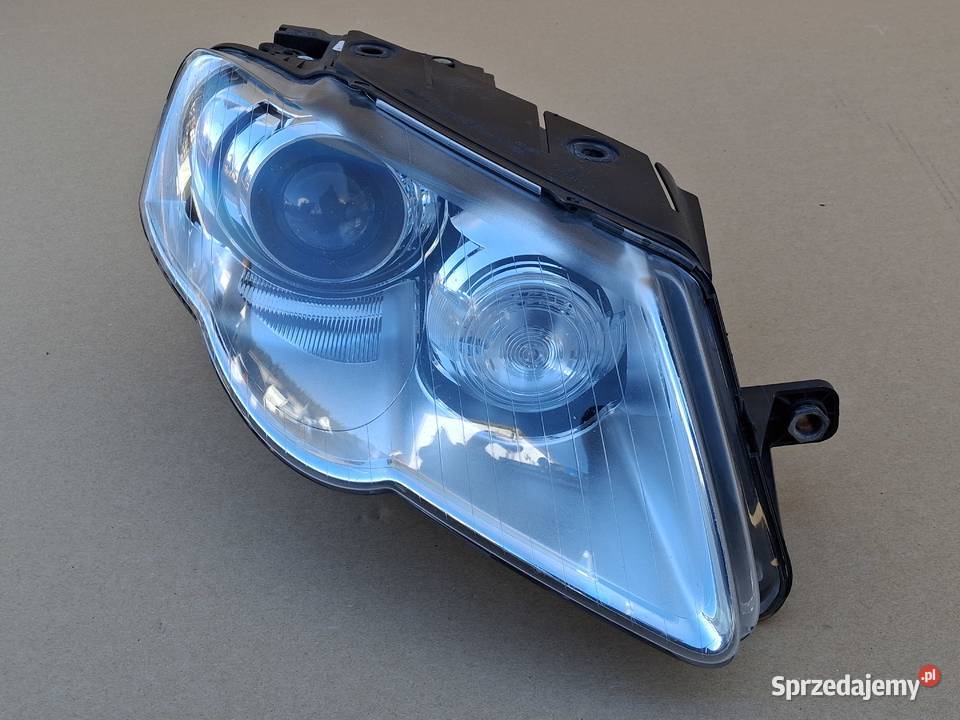 VW PASSAT B6 BI XENON REFLEKTOR PRAWY LAMPA Bieleń