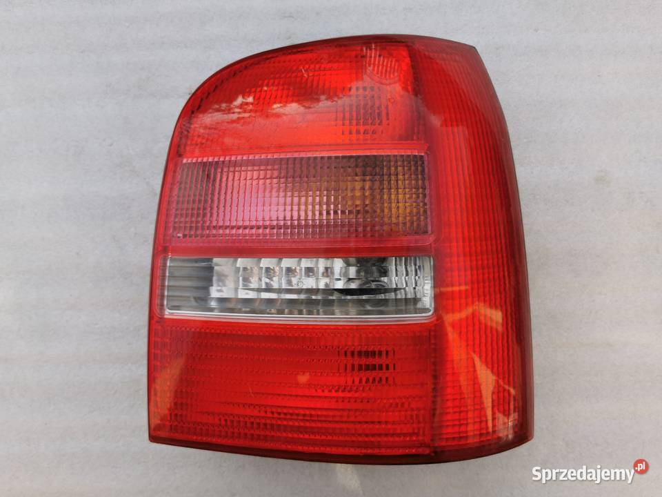 Lampa Prawy Tył Tylna Prawa Audi A4 B5 Avant Wyszków