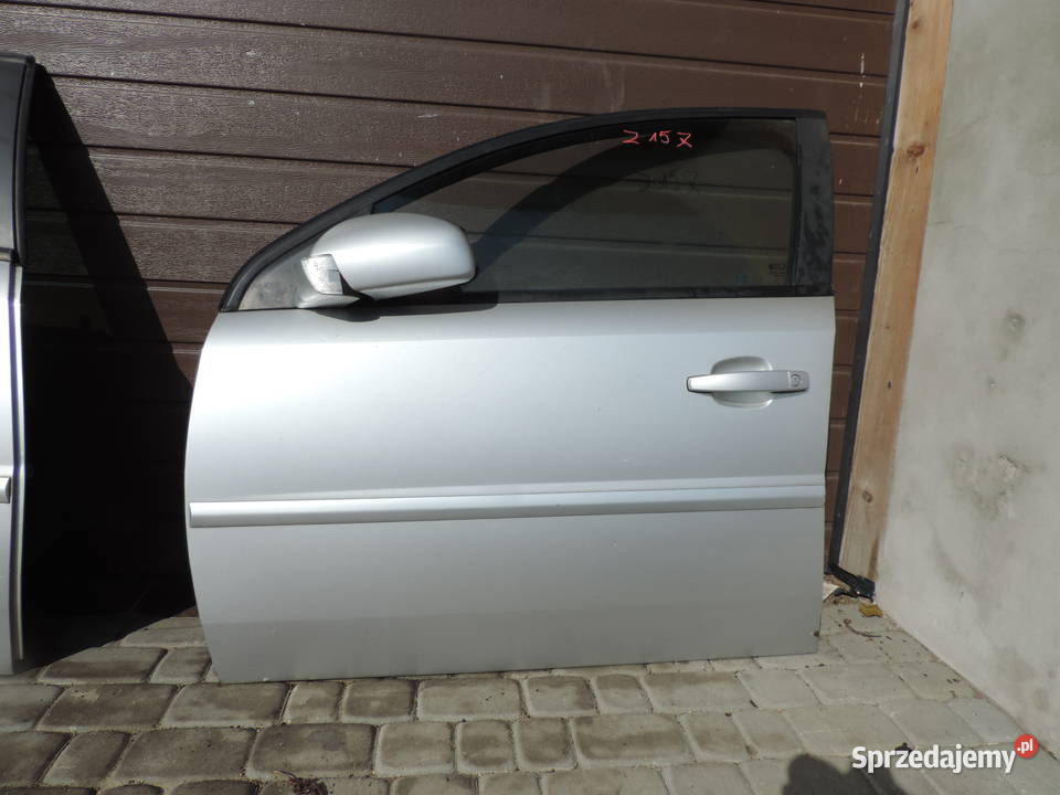 DRZWI LEWY PRZÓD OPEL VECTRA C SEDAN Z157 Rok produkcji 2004 małopolskie Nowy Sącz