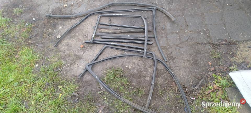 DACIA DUSTER I uszczelka drzwi zgarniające Kielce sprzedam