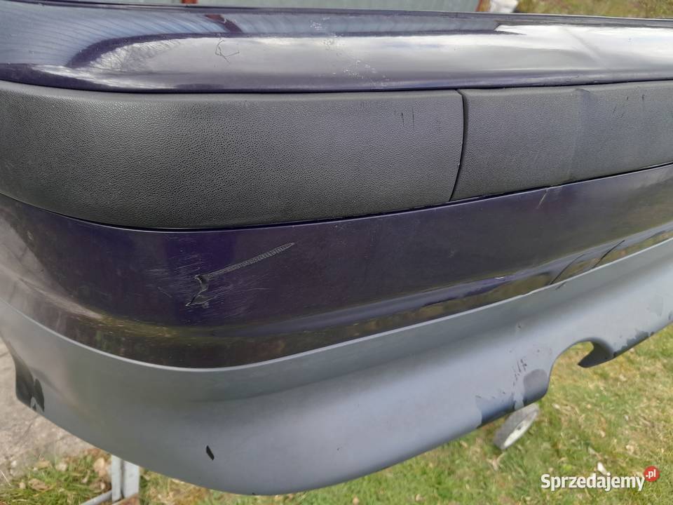 BMW E36 compact Zderzak tylny Tomaszów Mazowiecki