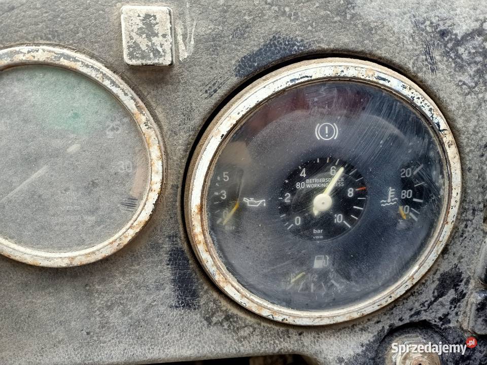 Zamiatarka uliczna komunalna Mercedes 1213 130KM Kraków