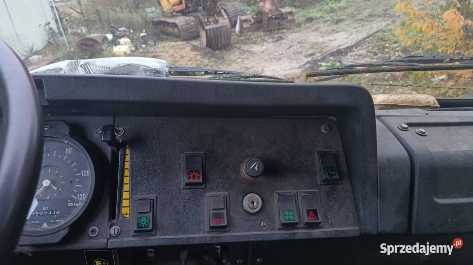 Samochód do drewna przyczepa