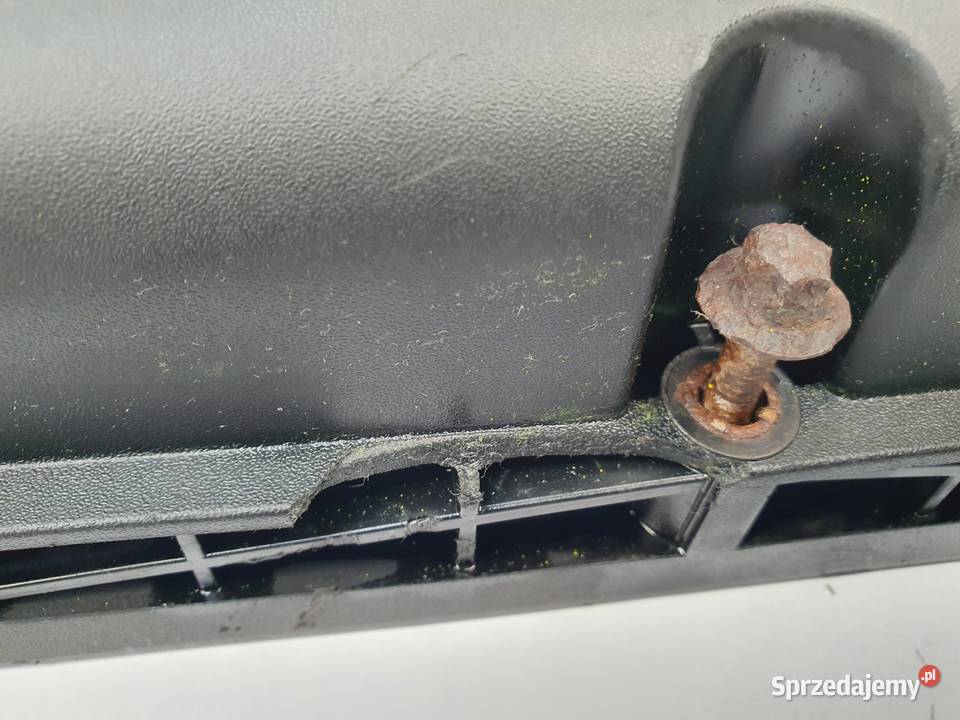 POKRYWA ZAWORÓW Opel Insignia 18 16V 55564395