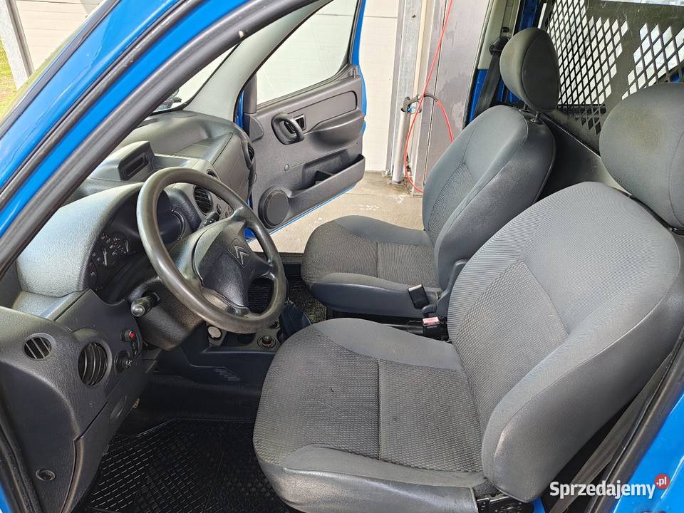 Citroen Berlingo 14 b niski przebieg Motoryzacja Mosina