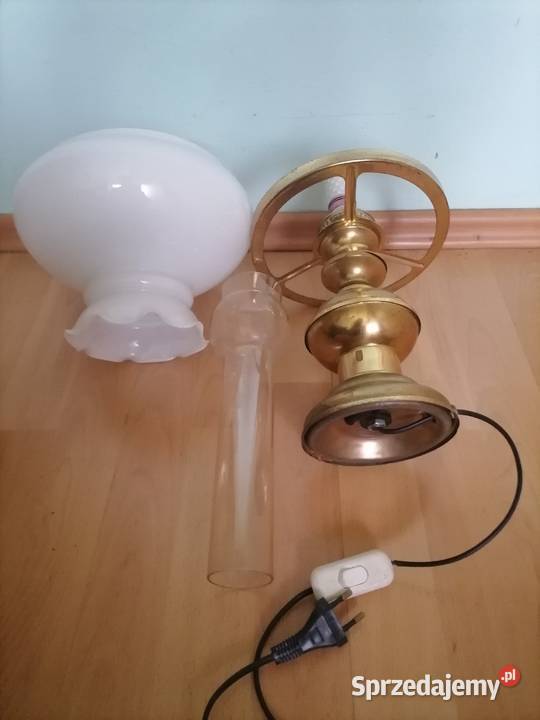 Stara lampa naftowa Sprawna