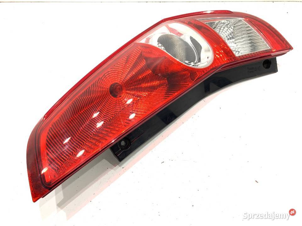 LAMPA PRAWY TYŁ SUZUKI SPLASH Hatchback ŚWIATŁO sprzedam