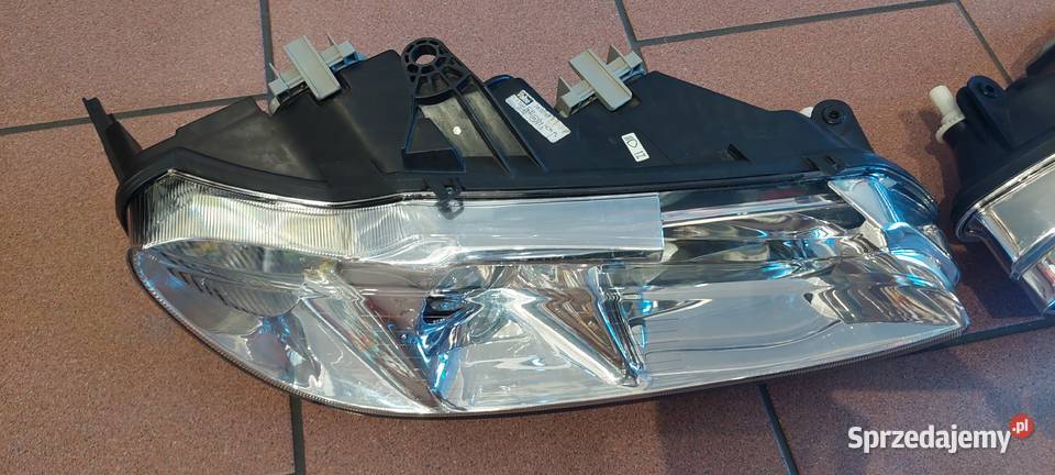 Komplet nowych reflektorów do Peugeot 406 coupe Kalety sprzedam