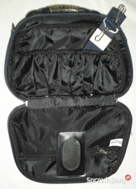 Pojemny usztywniany kuferek na kosmetyki Kraków