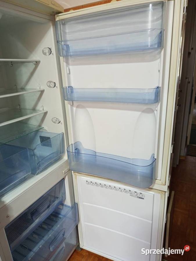Sprzedam zamrażarkolodówkę Amica ACZ 3104P wolnostojące Chorzów