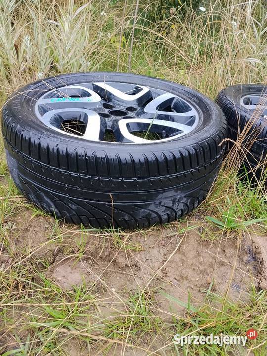 Na sprzedaż felga aluminiowa z oponą widoczna na Sierpc