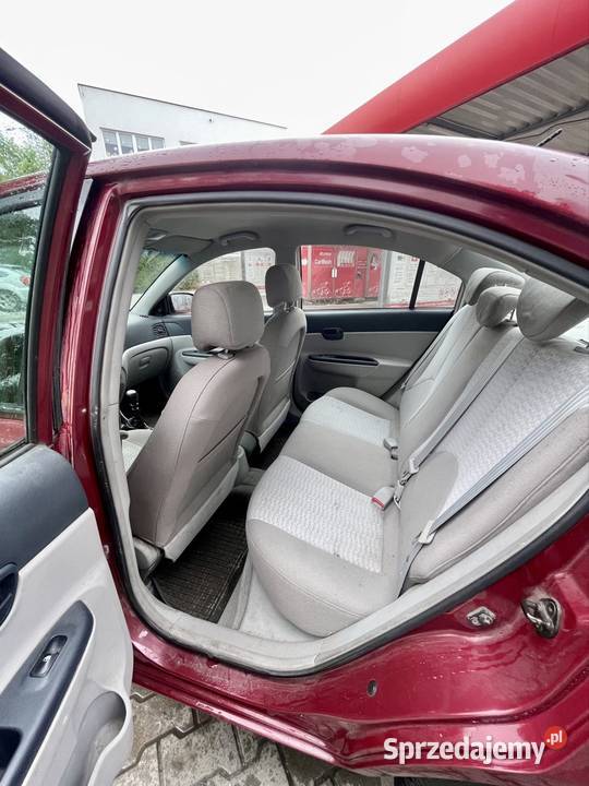 Hyundai Accent 2007 14 B 150 000 Warszawa