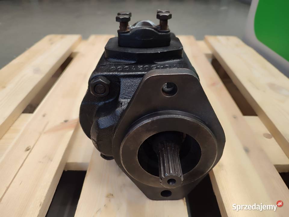 Pompa hydrauliczna PARKER 7045021000 MANITOU MLT Pozostałe wielkopolskie Wilkowo