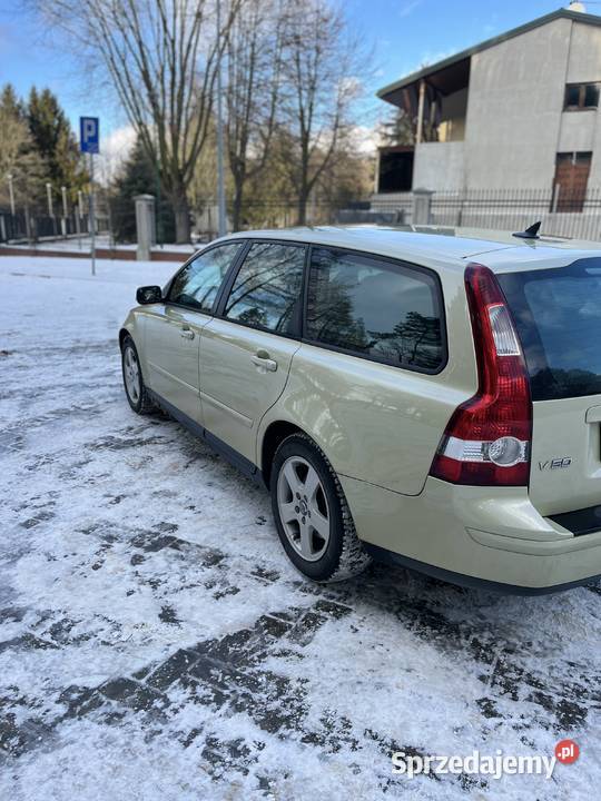Volvo v502004 24 140 benzyna Łuków