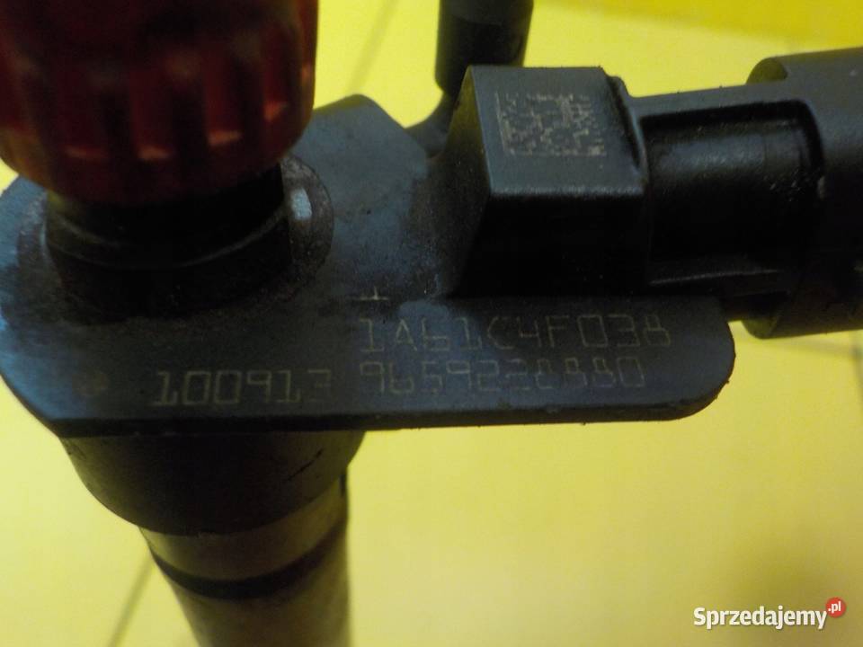 4007 CCROSSER OUTLANDER 22 HDI 12r 156 4HK świętokrzyskie